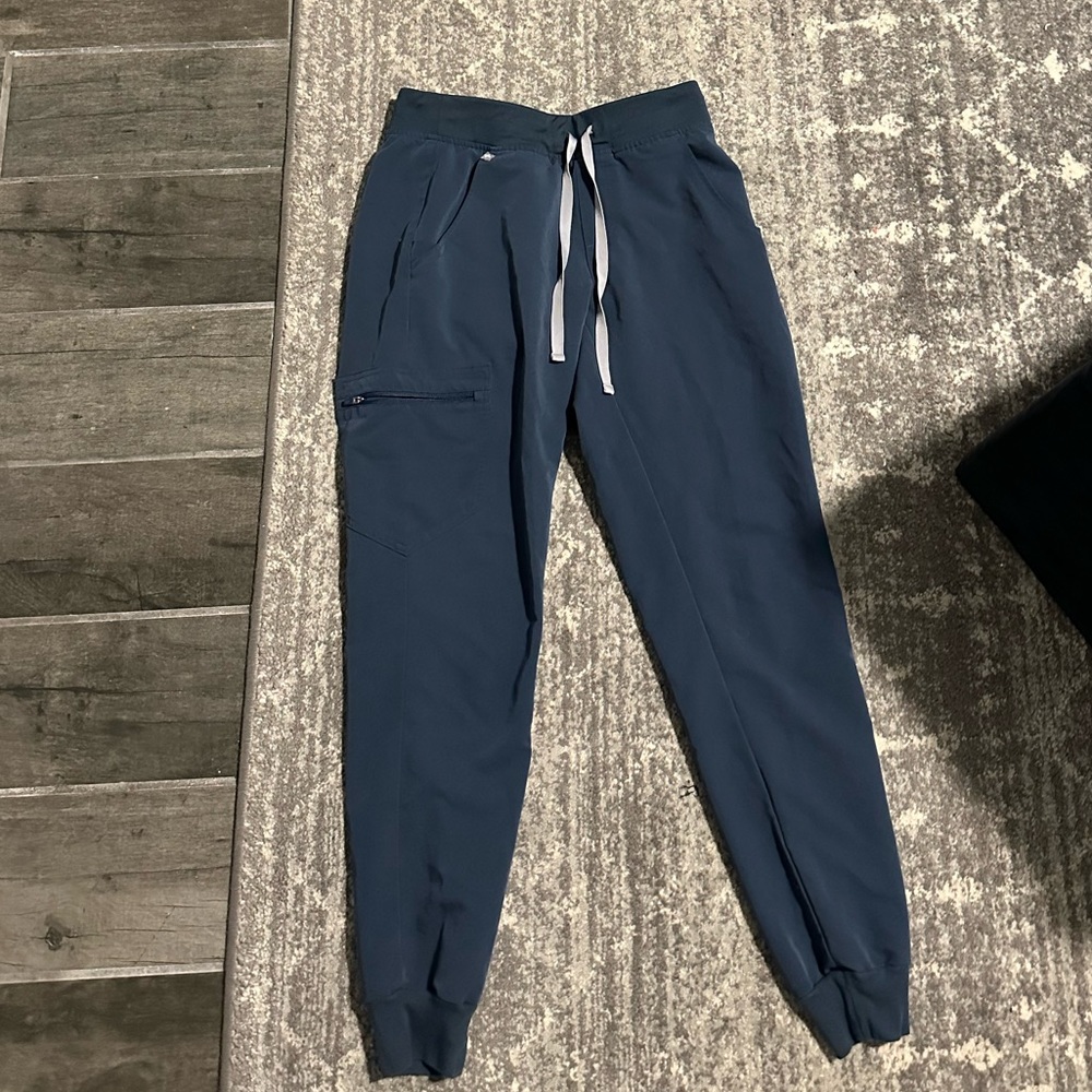 Dark harbor figs pants- XS